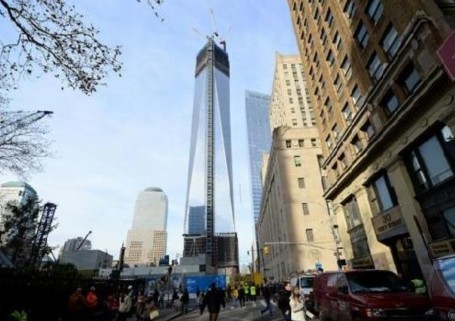 美国新世贸中心即将封顶图片