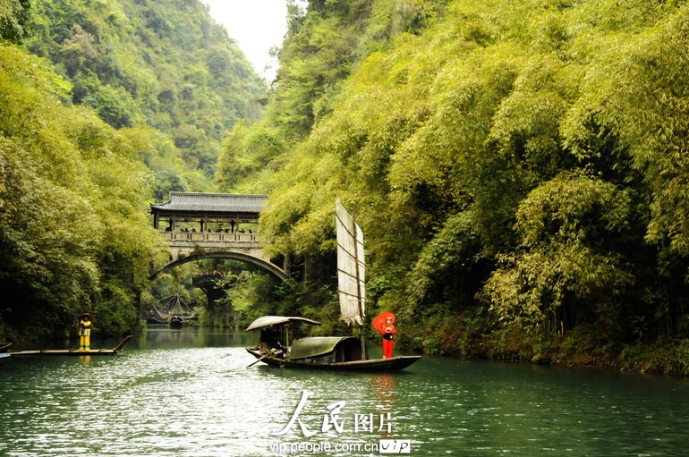 王亚平与丈夫合影图片