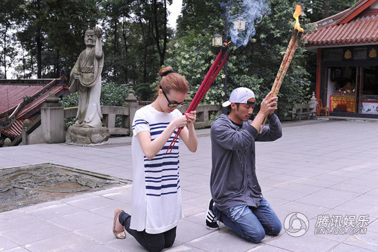 城管殴打卖鸭蛋农民图片