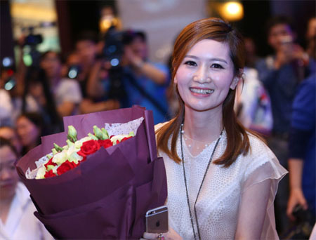 <em>女性创业</em>者大会粉丝云集 马云遭遇现场表白--人