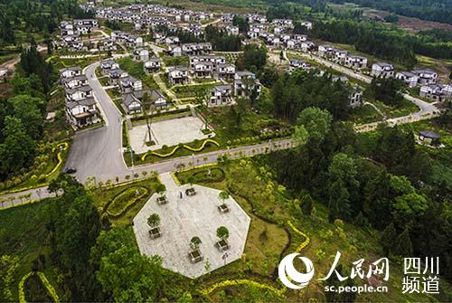 重庆南岸建立监督约束机制 保持政务窗口始终明亮