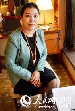 圖為全國人大代表、四川九寨溝縣漳扎鎮龍康村村委會委員林紅。（王波?攝） 