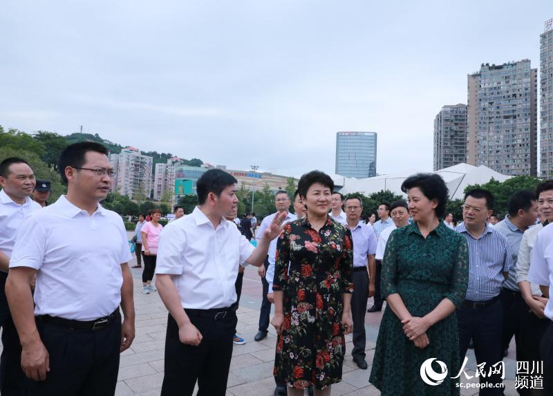 一场没有开幕式的党风廉政建设巡展在达州拉开