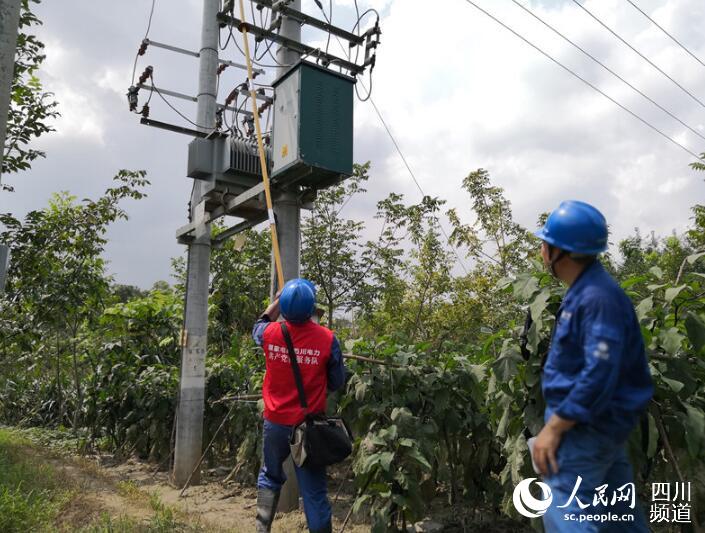 经国家电网全力抢修 金堂停电用户恢复过半