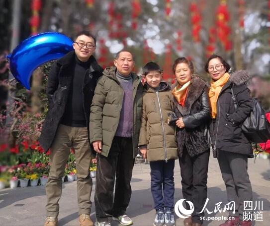成都市金牛區營門口街道營門口路社區的孟輝家庭當選為2019年全國“最美家庭”。
