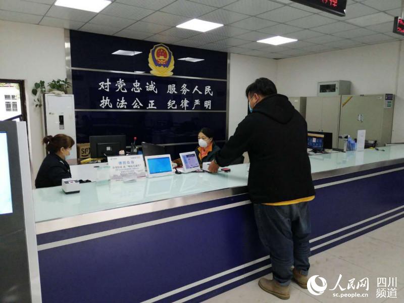 ������������񴰿�Ϊũ�񹤷����ṩԤԼ���񡣶�������ý�����Ĺ�ͼ