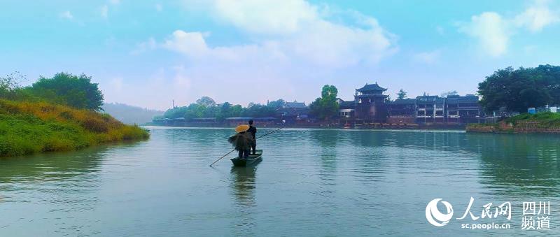 錦江黃龍溪段被評為“最美河湖”。劉偉 攝