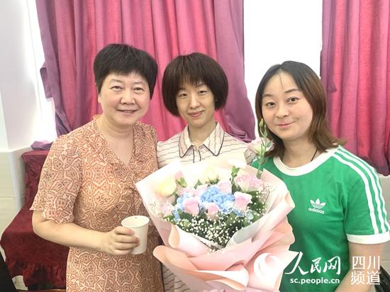 昨日，川音附小舉行2020學年師徒結對成立儀式。學校供圖