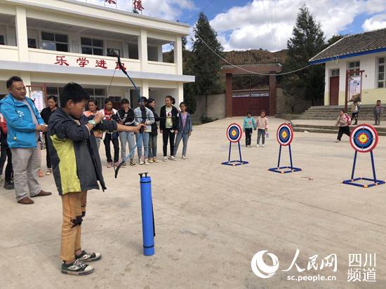 體驗射禮。成都武侯祠博物館供圖