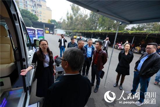 ���ר���쵼ǰ���Ĵ�ʡ��·��������о�Ժ���޹�˾�½����л��زι۵����ƶ����鳵�����췽��ͼ