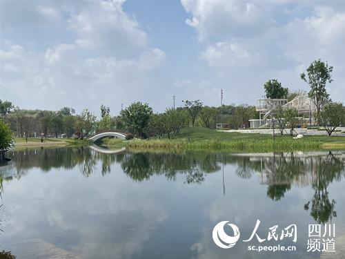 音樂節舉辦地——龍馬湖公園。人民網 王凡攝