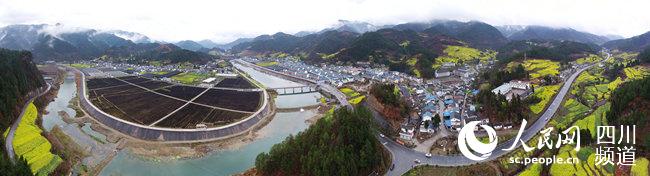 青川縣板橋特色產業園全景。趙輝攝