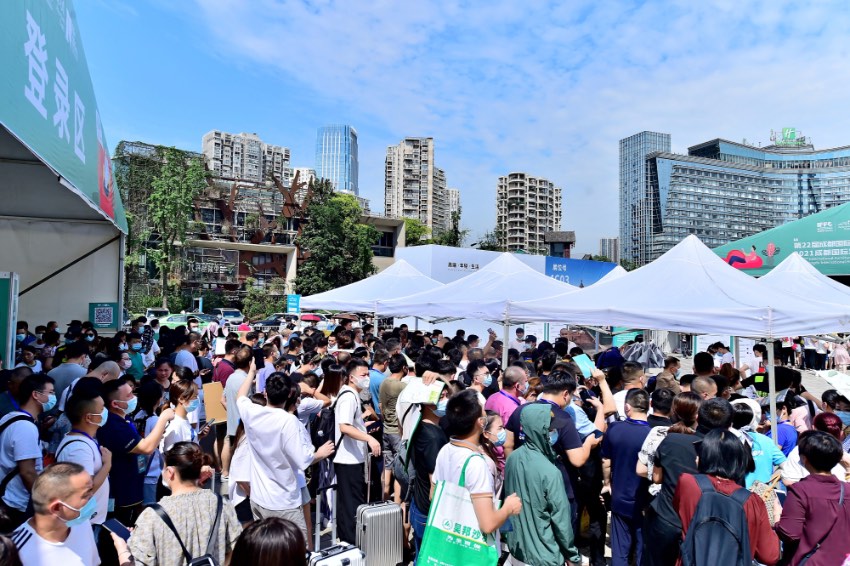 第22屆成都國際家具工業展覽會、2021成都國際家居生活展覽會現場。組委會供圖