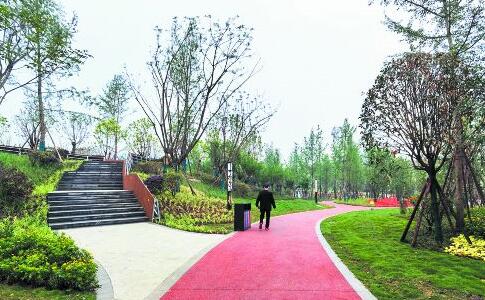 坐标成华 成都首个高铁文化公园开园