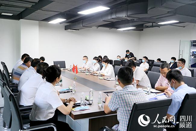 ��չ���ܽ�̼������̸�ᡣ���췽��ͼ