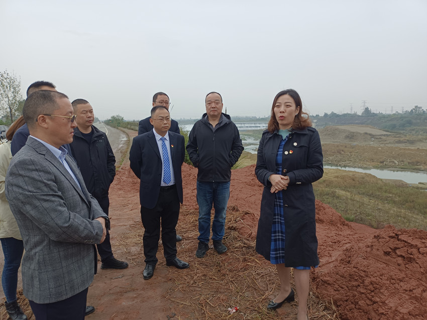 調查處置現場會。什邡市融媒體中心供圖