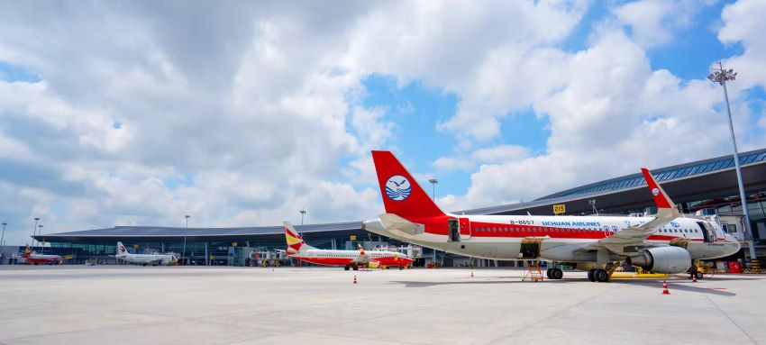 成都“两场一体”协调运营一年以来，成都国际航空枢纽发展进入快车道。四川机场集团供图