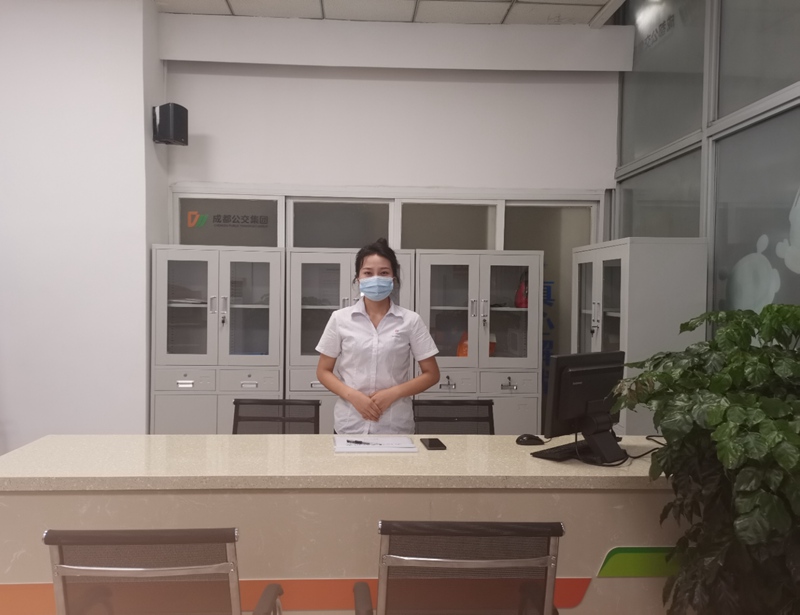 “巴士驿站”可为乘客提供多项服务。成都公交集团供图