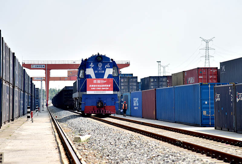东南亚经钦州港至双流的海铁联运回程列车。双流区委宣传部供图