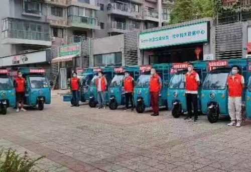 成都肥收環保科技社會企業有限公司防疫志願者。成都市市場監管局供圖