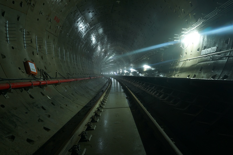 在建地铁轨道线隧道。成都地铁供图