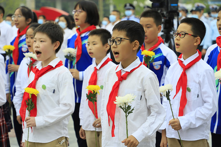 少先队员合唱。广汉市委宣传部供图