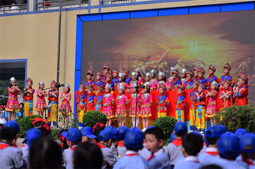 成都市回民小学民族文化活动。成都市民宗局供图