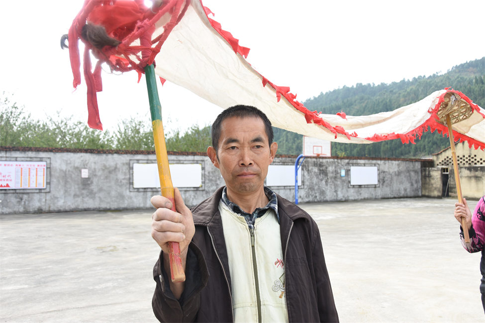 龚池贵的弟子邱洪军。蒋兵摄