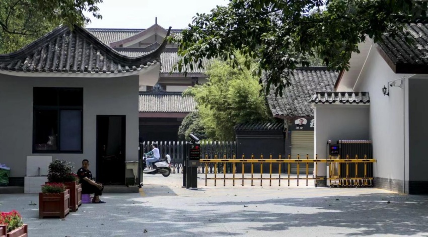 上南街社区银杏大院。崇州市委社治委供图