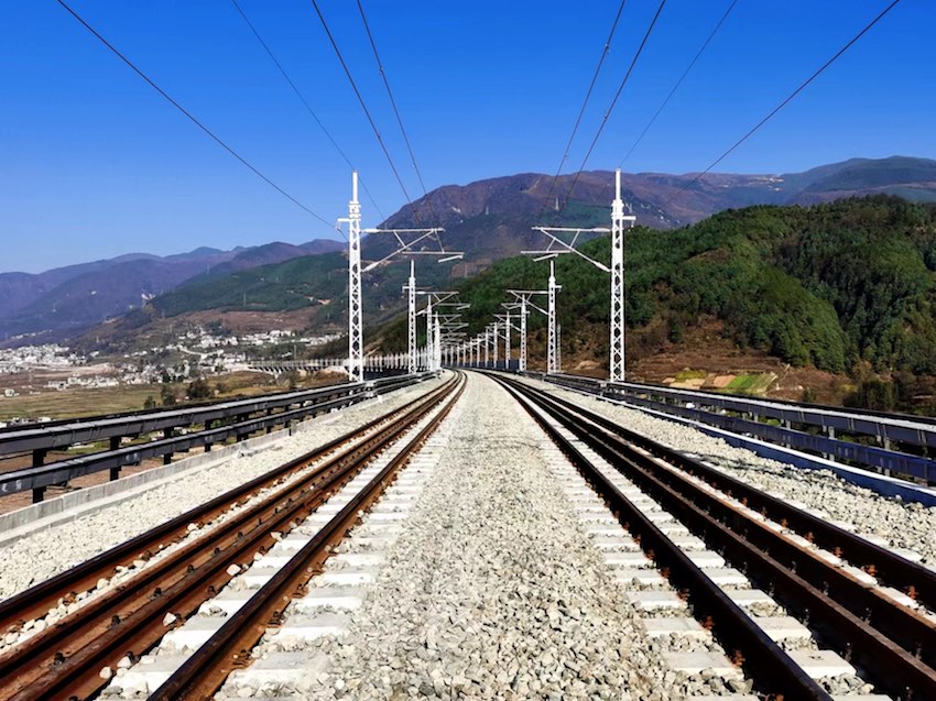 线路开通将为沿线群众带去极大便利。成都铁路供图
