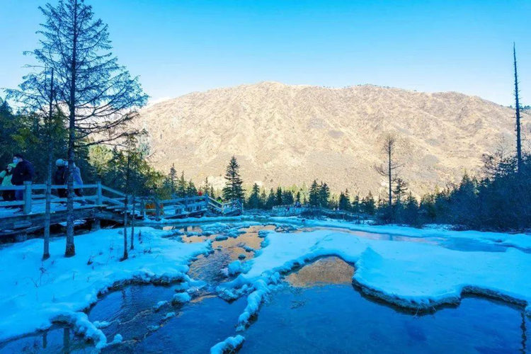 黄龙景区一角。黄龙景区管理局供图