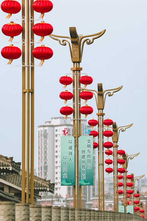 广汉街道一角。广汉市融媒体中心供图