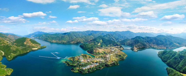 美麗的幸福村。青川縣融媒體中心供圖