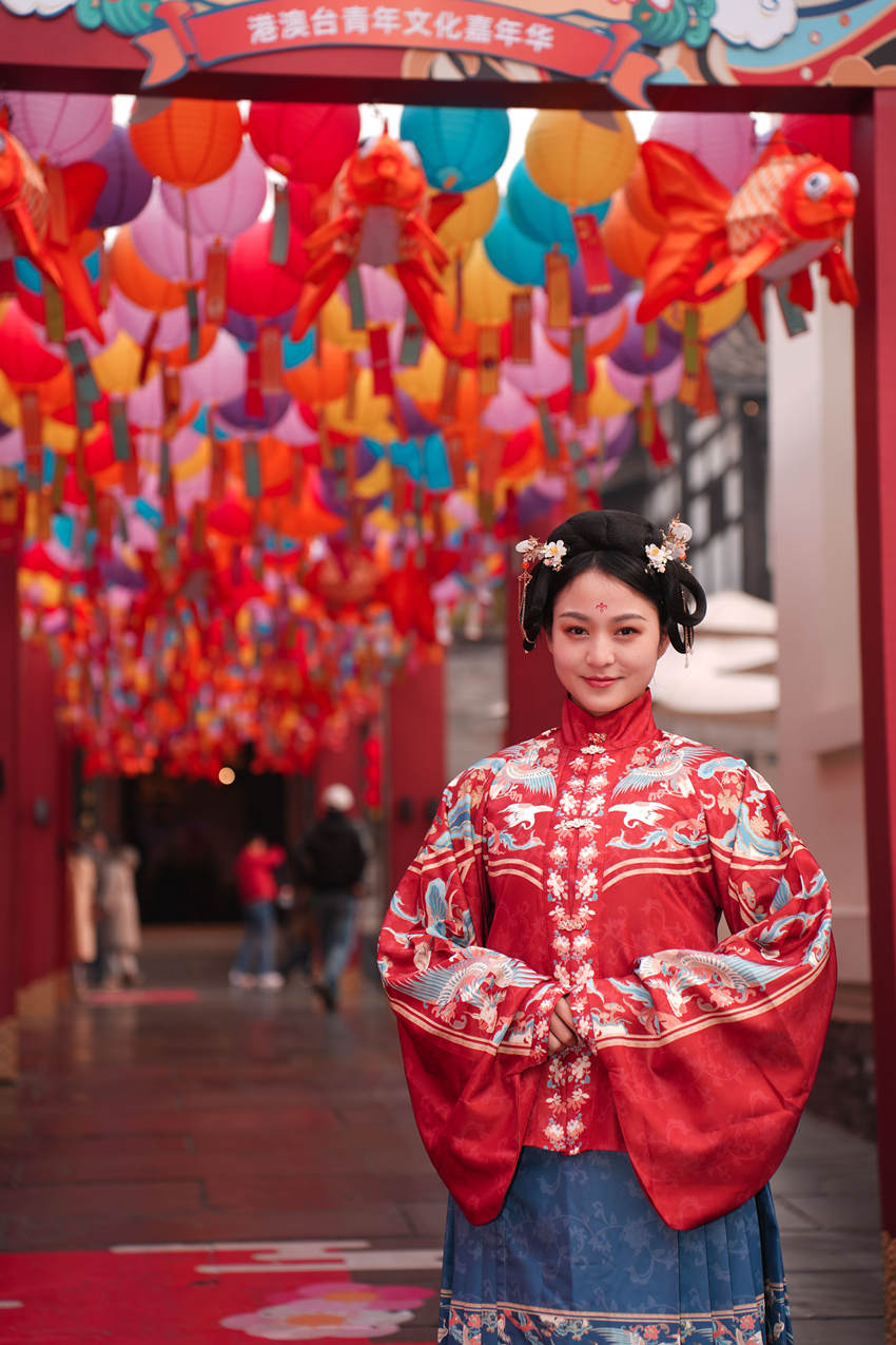 参加港澳台青年文化嘉年华的青年。四川省港澳台侨服务中心供图