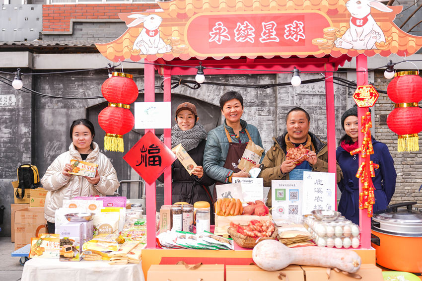 参加港澳台青年文化嘉年华活动的代表。四川省港澳台侨服务中心供图