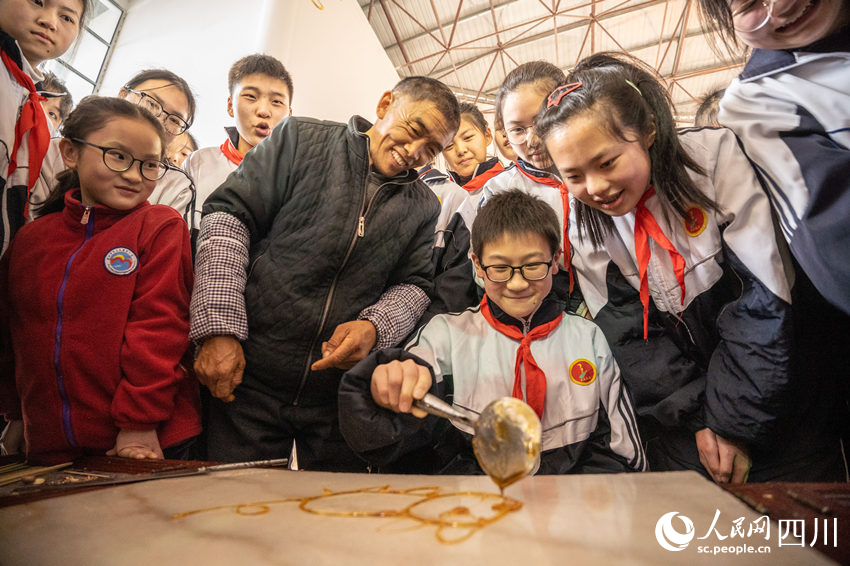 活动现场。翁光建摄