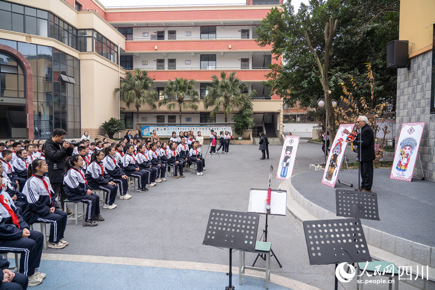 活动现场。翁光建摄