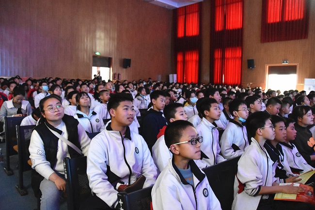 演出现场。丁文君供图