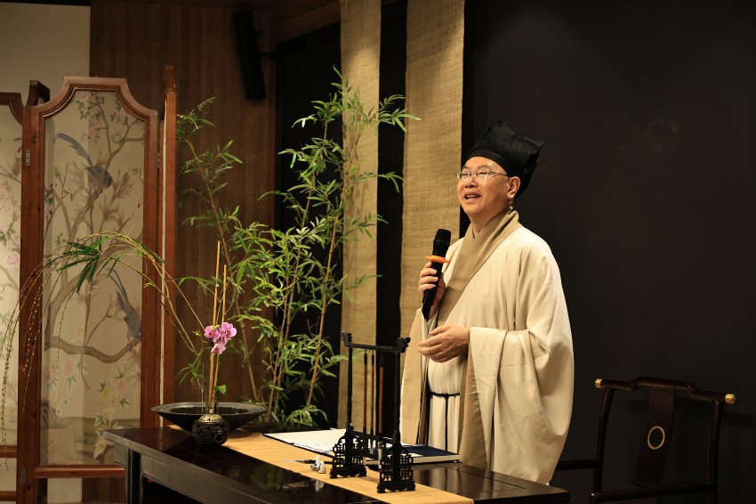 图为蔡尚伟教授讲学。天府文化研究院供图