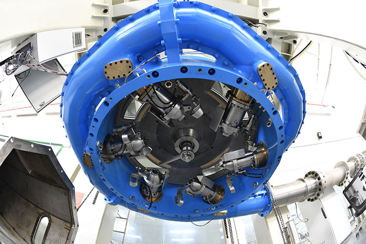 东方电气智能冲击式水轮机模型试验台模型装置。东方电气供图