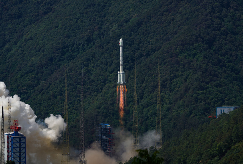 衛星發射現場。西昌衛星發射中心供圖 