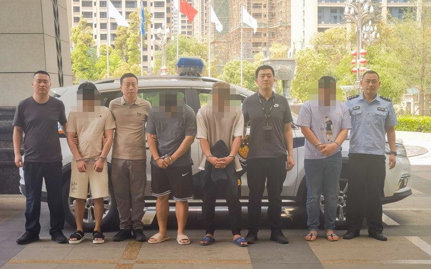 抓获犯罪嫌疑人。南充市公安局供图