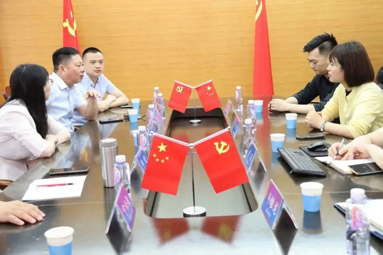 座谈会现场。成都仁品供图