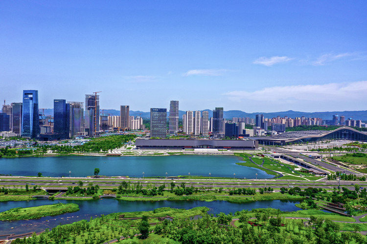 中国西部国际博览城和天府新区国际会议中心。天府新区融媒体中心供图
