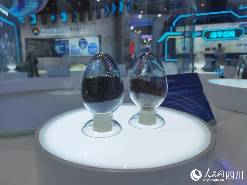 展出产品。人民网记者 王洪江摄
