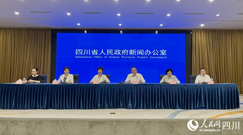 发布会现场。侯杰摄