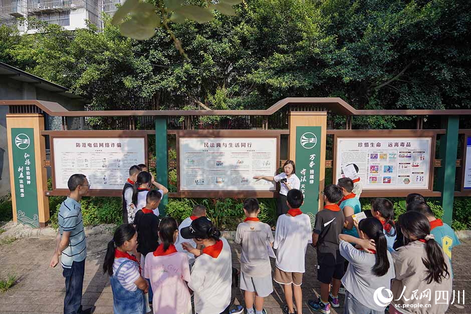 活动现场。翁光建摄