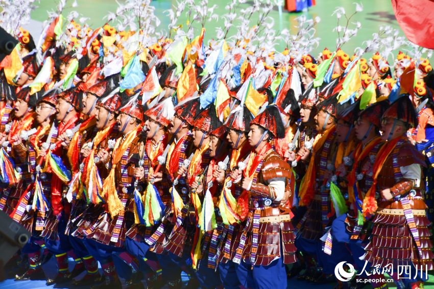 四川省阿坝藏族羌族自治州成立70周年庆祝大会现场。人民网记者 王洪江摄