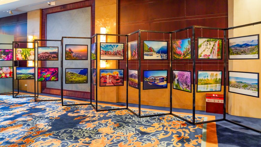 米易县画展。米易县委宣传部供图