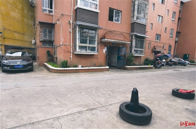 事發小區內事故發生位置